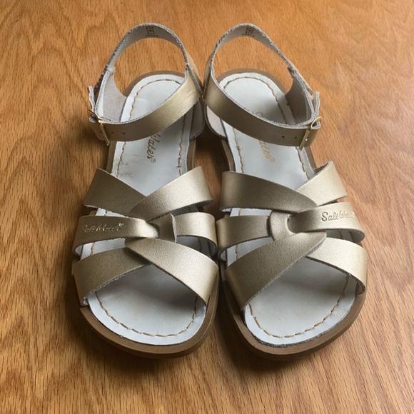 Gold Salt Water sandals by Hoy - Picture 2 of 4